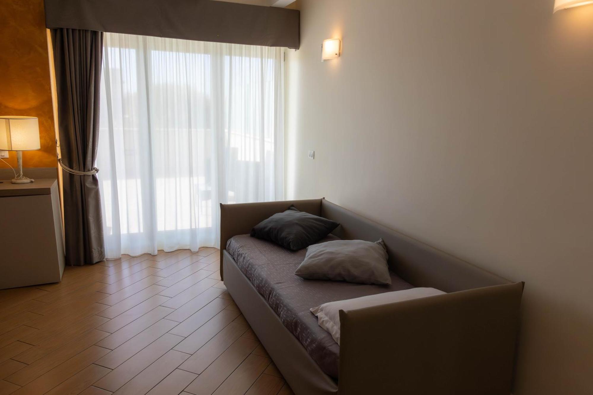 Hotel Porto Di Claudio Fiumicino Esterno foto